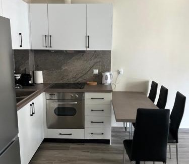 Neoi Epivates Apartamento | Casa la Parko