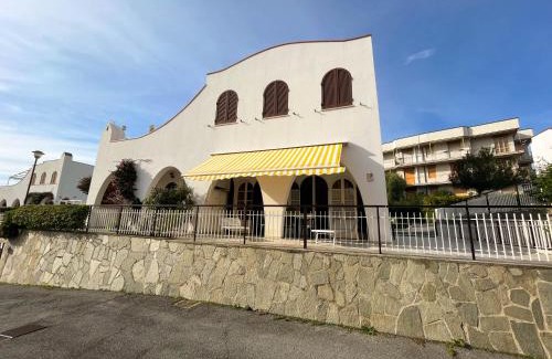 Ceriale Apartamento | Casa La Perla - Alloggio con terrazza panoramica, piscina e free parking