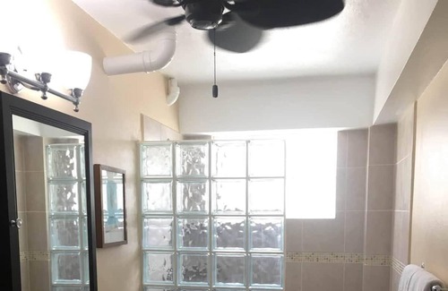 Florida Casa | Casa Ladera Downstairs- A Tropical Beach & Pool Experience