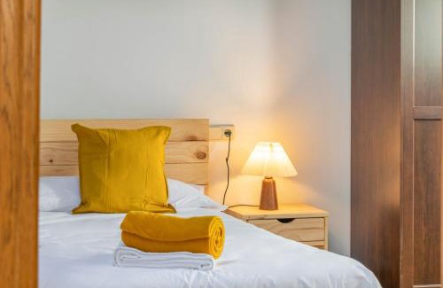 Arizkun Chalet De Esquí | Casa Larrañea, Espaciosa casa rural en el corazón del Baztán