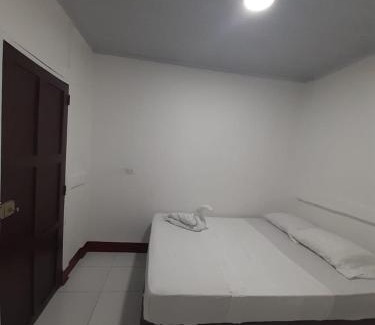 Leon Casa | Casa Las Graditas
