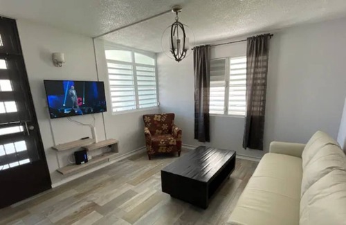 Aguadilla Pueblo Casa | Casa Las Palmeras