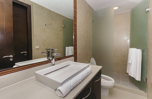 Puerto Juarez Condominio | Casa Las Perlas New !! At Mareazul 2 Bedroom Condo by Redawning