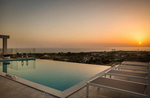 Sarlata Villa | Casa Laura - Sky Lounge Villas