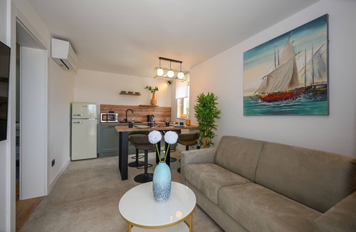 Zaton Casa | Casa Laurea