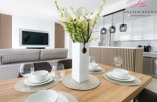 Torre-Pacheco Apartamento | Casa Lejos - Luxury Ground Floor 2 Bedroom 2 Bathroom Apartment With Garden