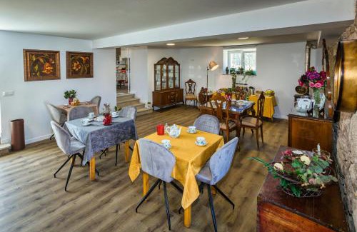 Dumbria Casa | Casa Lela Dumbria