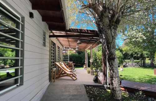 Barrio Los Acantilados Casa | Casa Leo - Casa con pileta en zona Acantilados - Hola Sur