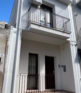 Comiso Apartamento | Casa Leonardo