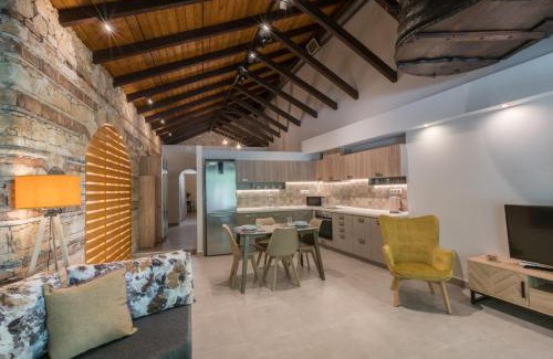 Spilion Apartamento | Casa Leone, cosy apartment overlooking the square