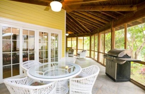 Lawson Rock Casa | Casa Limon, Lawson Rock, Roatan.