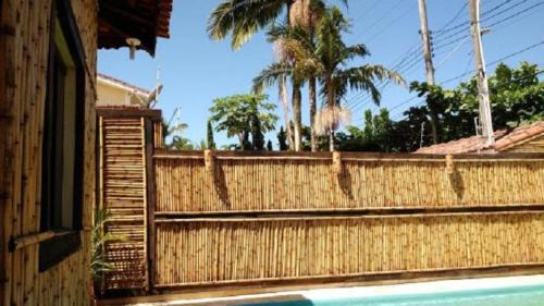 Jardim Santa Tereza Casa | Casa linda com Piscina e Jogos, pertinho da Praia