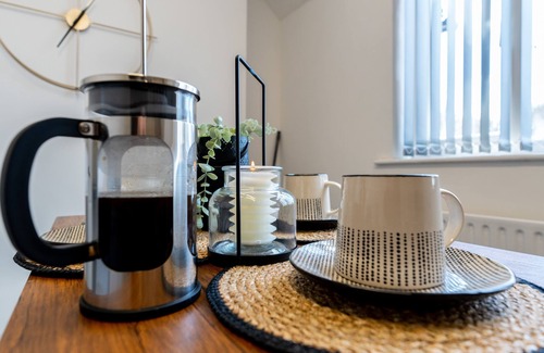 Wolverhampton Apartamento | Casa Lobo's Beautiful Suites +free offroad parking -Suite#2