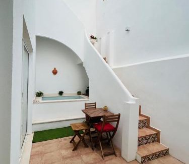 Sao Pedro Casa | Casa Longa Faro - Traditional Portuguese House with modern comforts