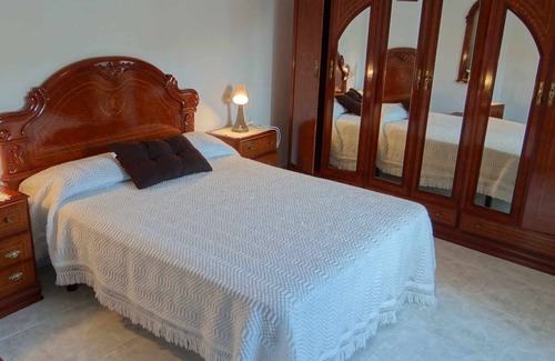 Larino Casa | Casa Lore - House for 5 in Lariño
