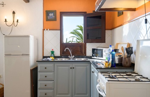 Teguise Chalet De Esquí | Casa Los Divisos, pequeña casita de campo en La Villa de Teguise