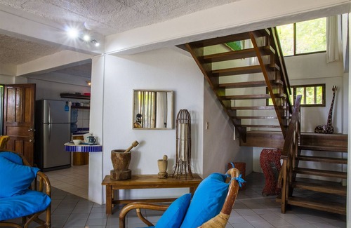 Esterillos Oeste Casa | Casa de playa familiar con piscina y un montón de actividades locales