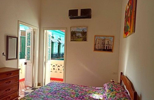El Vedado Cama Y Desayuno | Casa Los Violines