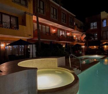 North End Hotel | Casa Lotería -Pueblito Sayulita- Colorful, Family and Relax Experience with Private Parking and Pool