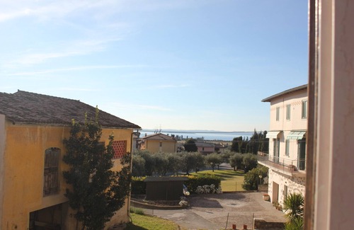 Calmasino Apartamento | CASA LUISA - zona tranquila - vista al lago desde las habitaciones