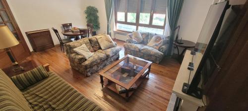 El Pino Casa | Casa Luisin