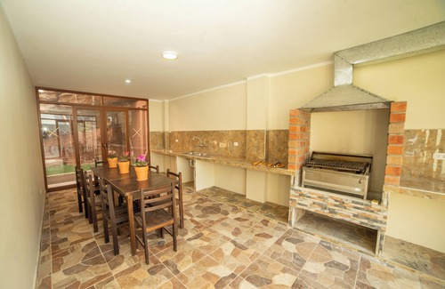 Cusco Chalet De Esquí | Casa lujosa con piscina temperada