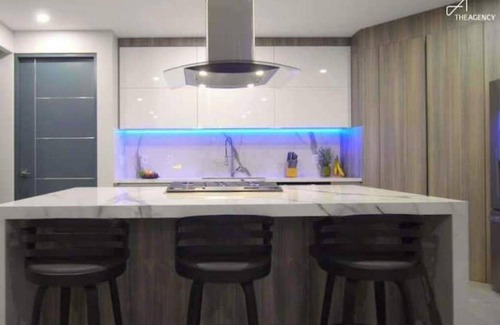 Colonia El Progreso Condominio | CASA LUKAZ, OPULENCE, SECURITY & FUN