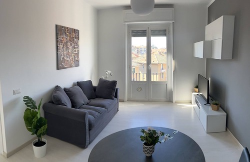 Acquabella Casa | Casa Luna M4 - Argonne 6 minutes from the center