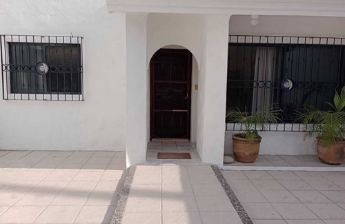 Barra de Navidad Casa | "Casa Luna". Spacious, quiet and minutes from the beach.