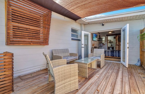Conway Casa | Casa Luna w/Peaceful Lake view + 10min to dwtn!