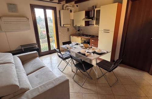Formigine Apartamento | Casa Lupo - Complete apartment with 4 beds and private parking.