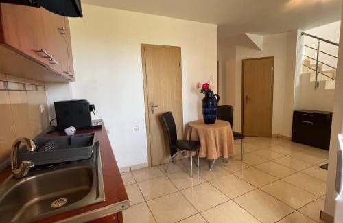 Sura Mica Casa | CASA LV