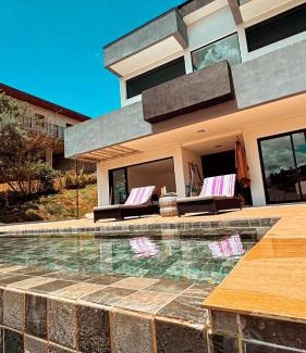 Recanto Araucaria Casa | CASA MAGNÍFICA EM CAMPOS DO JORDÃO - Nova