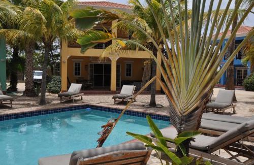 Hato Casa | Casa Makoshi Bonaire