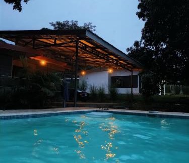 Coyolar Casa | Casa Mangos