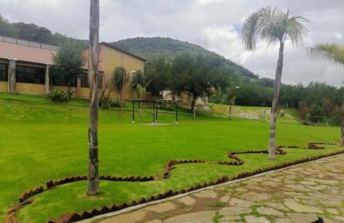 Omitlán de Juárez Hotel | Casa Manning y Salón la Troje