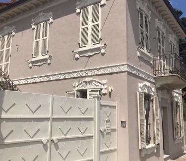 Castell'Alfero Apartamento | CASA MANU'