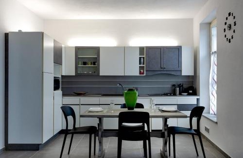Castell'Alfero Apartamento | CASA MANU'