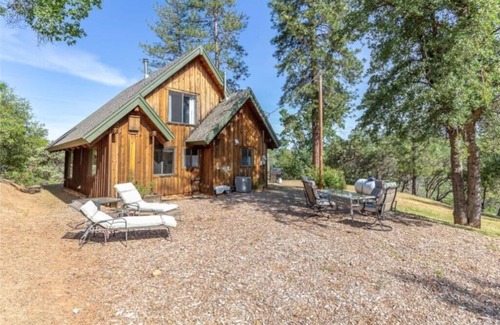 Midpines Casa | Casa Manzanita in Midpines! 26 miles to Yosemite!