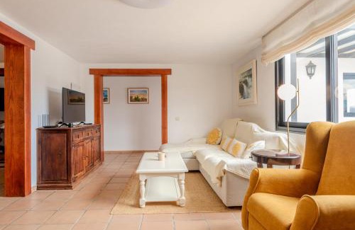 Masdache Apartamento | Casa Mar de Lava -Escapada activa en Masdache, corazón de Lanzarote