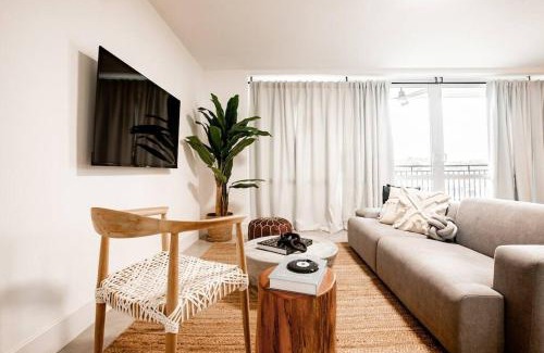 Las Escobas del Venado Casa | Casa Mar, Stylish Condo at Blue Venao