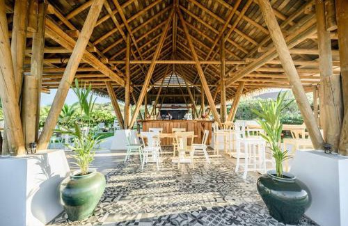 Las Escobas del Venado Casa | Casa Mar, Stylish Condo at Blue Venao