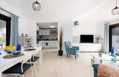Complejo turístico Amarilla Golf Casa | Casa Maravilla Stunning and Bright holiday retreat with private pool and views