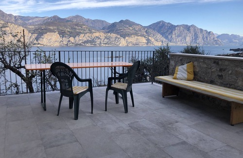 Castelletto Apartamento | Casa Margherita apartment 7 with large panoramic terrace