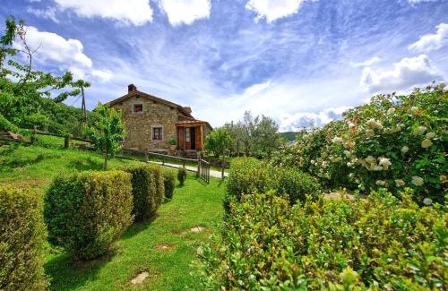 Pieve di Chio Casa | Casa Margherita 2 by PosarelliVillas
