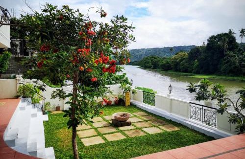 Pagsanjan Cama Y Desayuno | Casa Marina Bed and Breakfast
