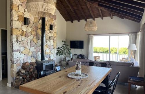 Colonia de Chapadmalal Casa | Casa Marina - Casa frente a Luna Roja en Chapadmalal para 8 PAX - Hola Sur