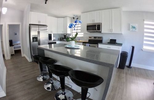 Twin Lakes Casa | Nuevo listado de Key Largo! Reserve su estancia con descuento hoy!