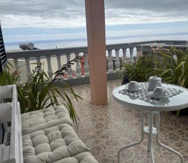 Canhas Casa | Casa Mary Bela's