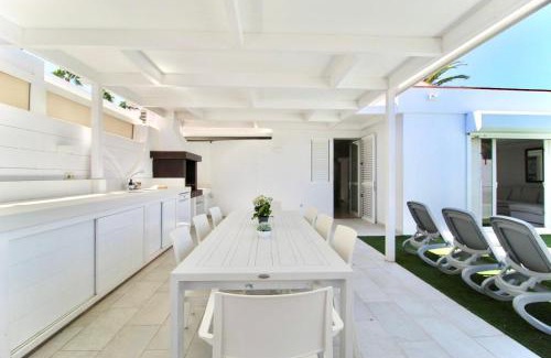 Maspalomas Chalet De Esquí | Casa Maspalomas private pool, Bbq and private parking